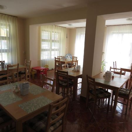 Thermal Apartmanhaz Komárom Exteriör bild
