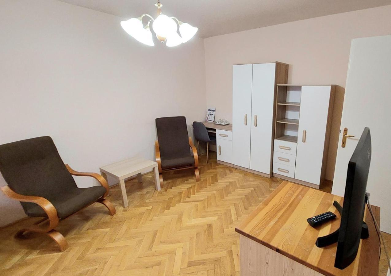 Thermal Apartmanhaz Komárom Exteriör bild
