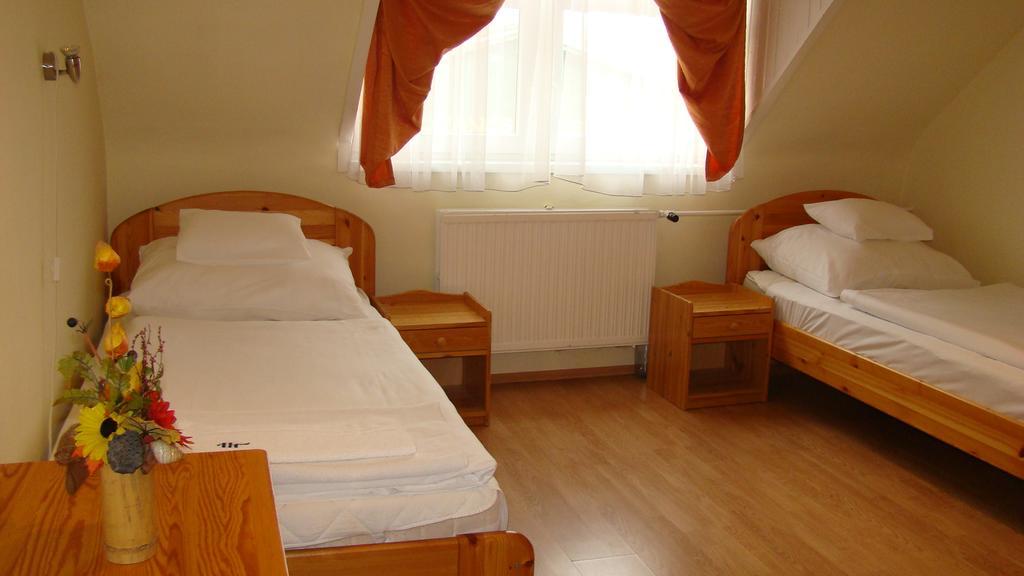 Thermal Apartmanhaz Komárom Exteriör bild